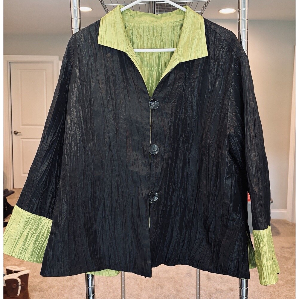 Boutique Women’s Reversible Crinkle Dressy Jacket Black Green Resort Cruise